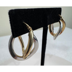 Elegant 1” Twisted hoop Earrings white & yellow 14k Italy Gold